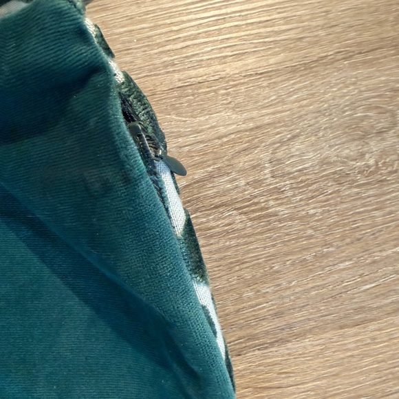 Geometric Pattern Pillow Covers - Picture 5 of 5